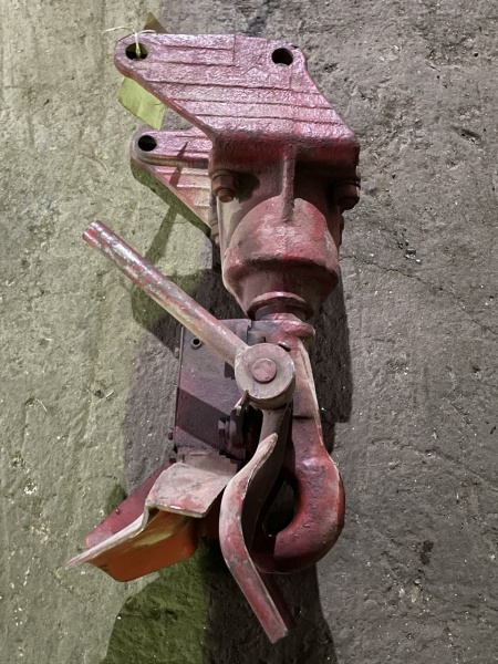 05F7436A-101E-4B63-8C83-FB86D824D47B