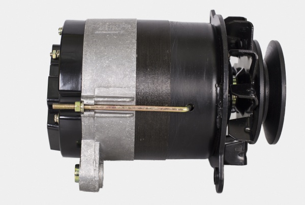 Фото Г1000.04.1 Генератор (14В/72А)МТЗ-80, 82, Т-70, 80, 150КС дв.Д-214, 230, 240 14В/72А  (АМ) (4)