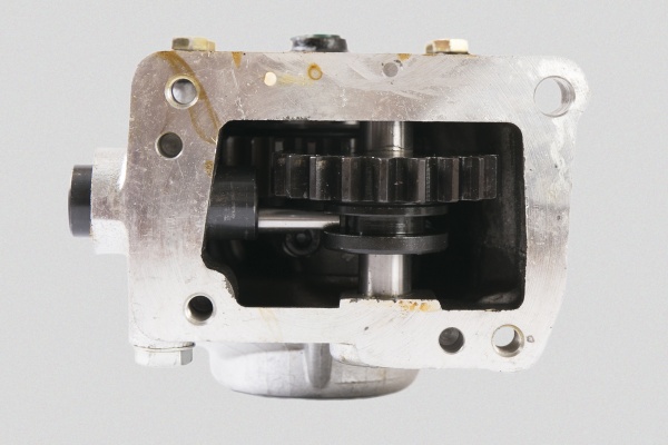 Фото А.29.05.000 (5301-3509009) (АМ) Компрессор (2)