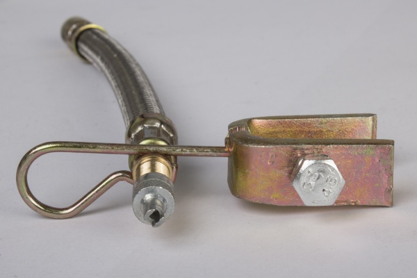 Фото Шланг подкачки внутреннего колеса L=15см. (метал. оплет) (АМ) (10/200)