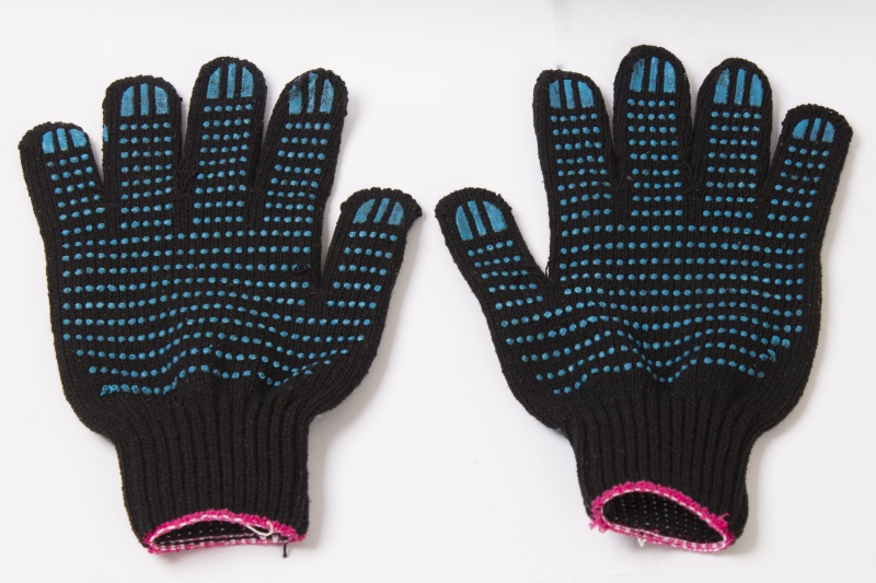 Фото Перчатки  х/б 5 нитка кл.7,5 (цвет Черный) (рисунок Точка)  "АВТОМАГНАТ" (200)