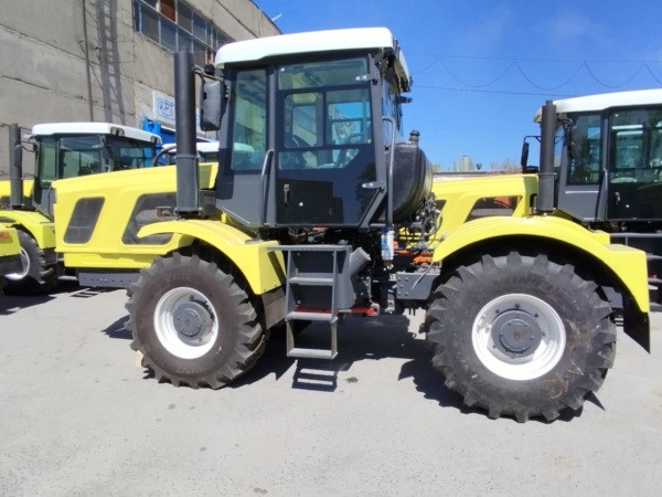 Фото Трактор КРТ